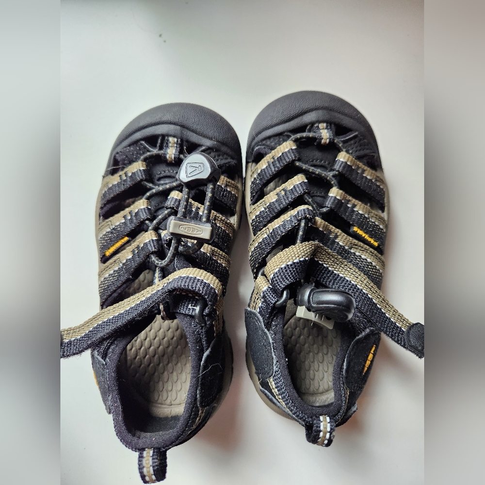 KEEN Sandals - Toddler Size 9- Washable